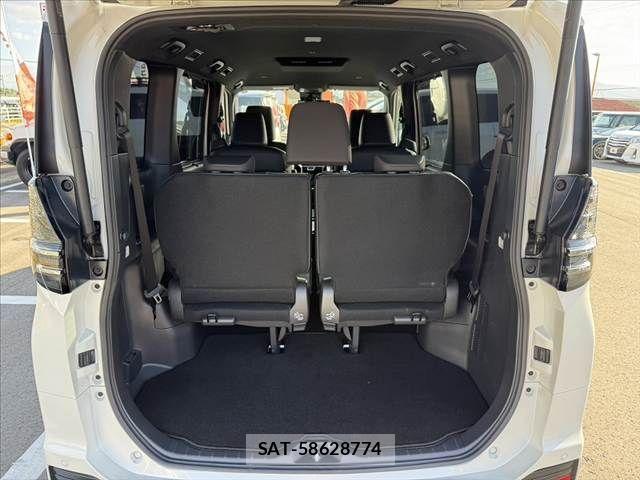 Toyota VOXY 2022-03 8882870-20