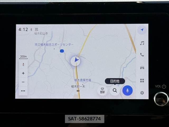 Toyota VOXY 2022-03 8882870-2