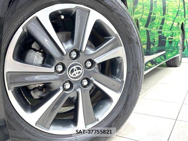 Toyota VOXY 2019-02 8882873-14