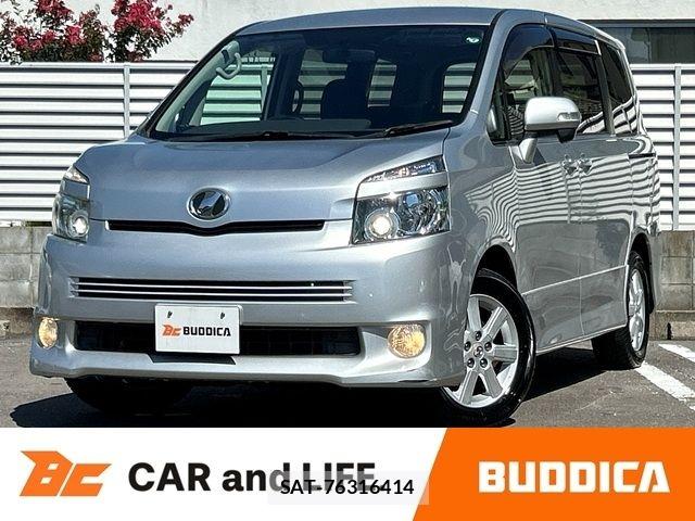 Toyota VOXY 2009-10 8882907-0