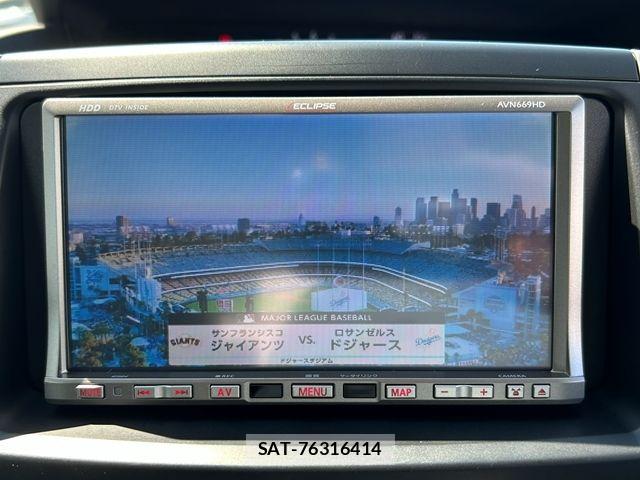 Toyota VOXY 2009-10 8882907-23