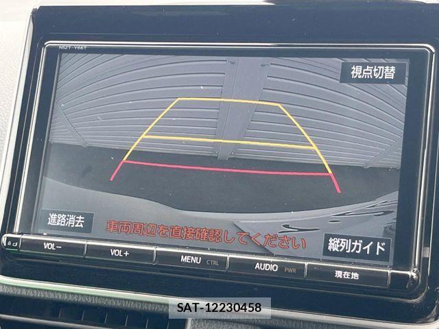 Toyota VOXY 2018-03 8882881-6