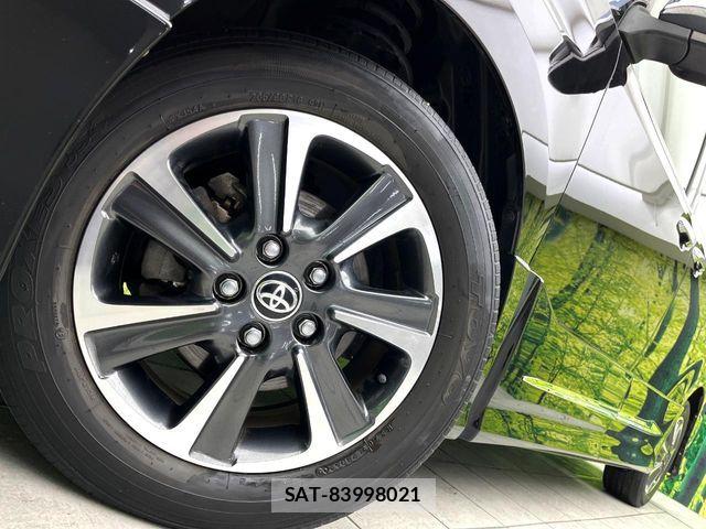 Toyota VOXY 2020-03 8882874-13