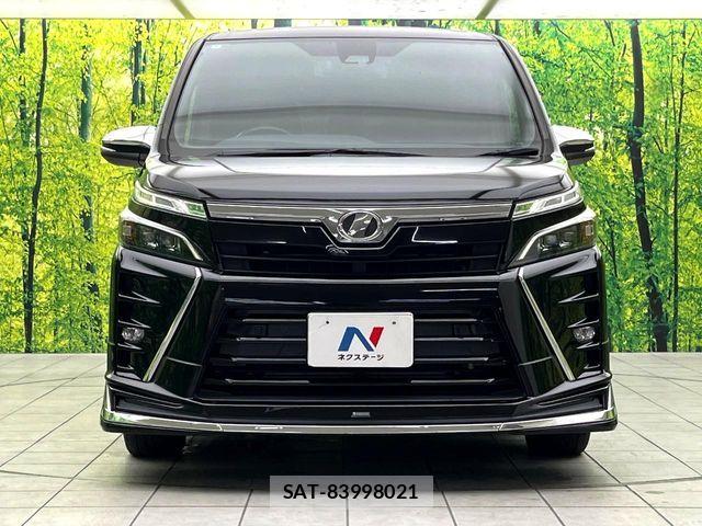 Toyota VOXY 2020-03 8882874-14