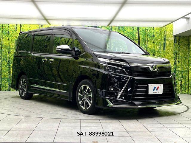 Toyota VOXY 2020-03 8882874-16