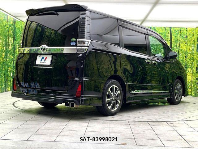 Toyota VOXY 2020-03 8882874-17