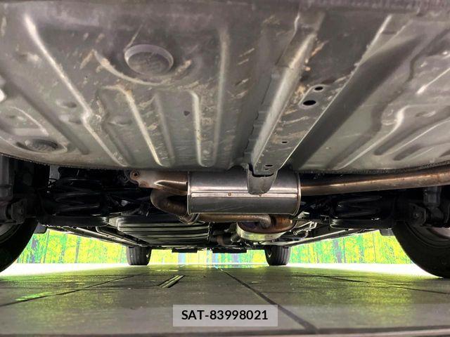 Toyota VOXY 2020-03 8882874-19