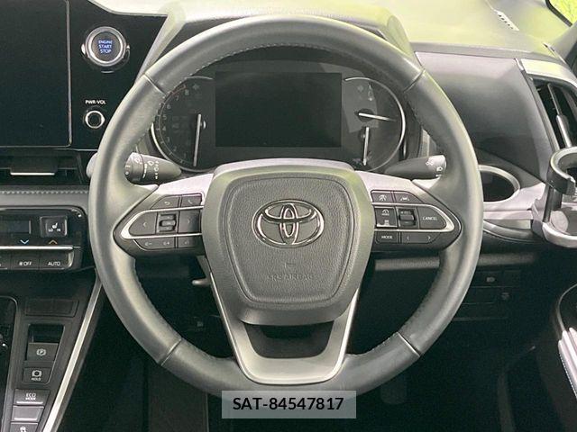 Toyota VOXY 2022-04 8882869-11