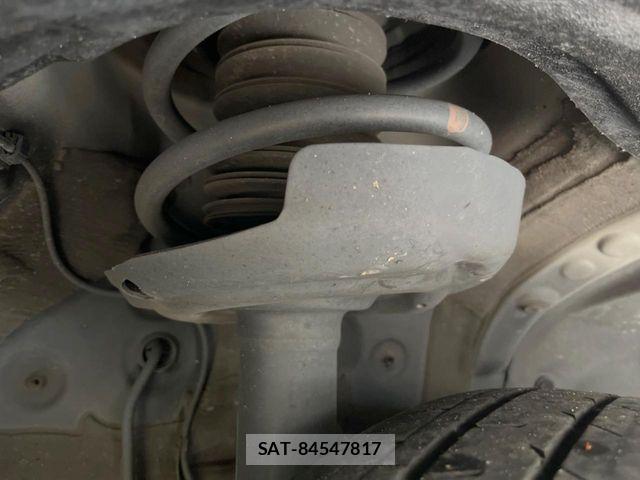 Toyota VOXY 2022-04 8882869-19