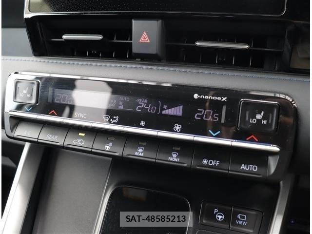 Toyota VOXY 2024-04 8882864-18