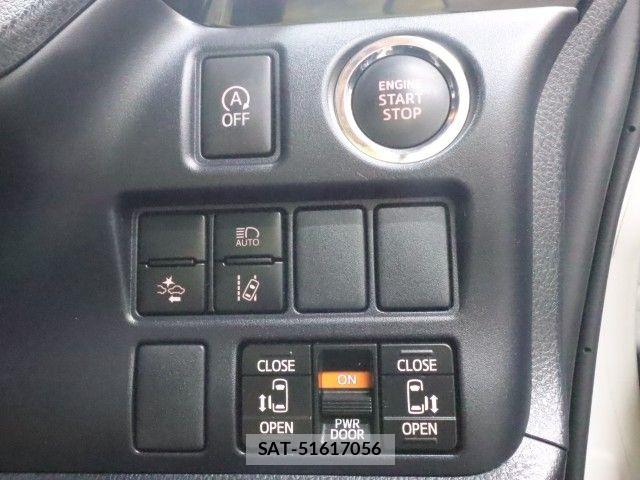Toyota VOXY 2019-02 8882878-22