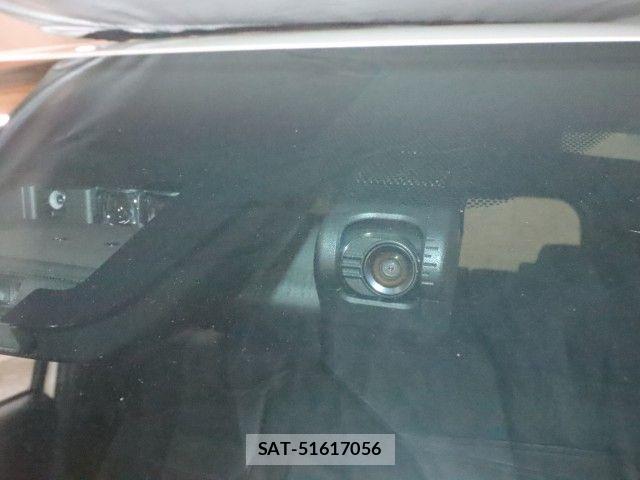 Toyota VOXY 2019-02 8882878-23