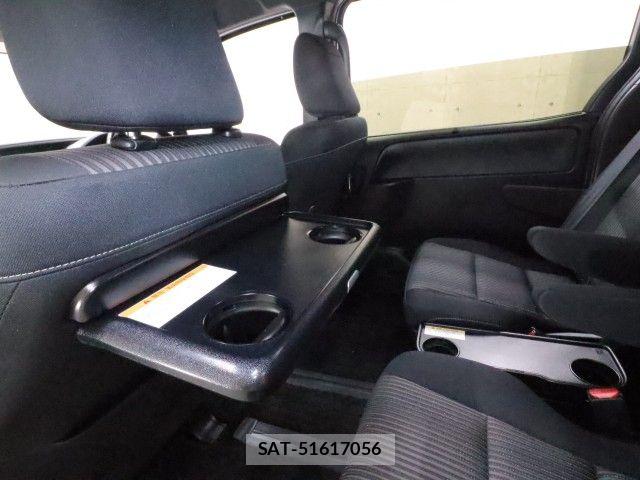 Toyota VOXY 2019-02 8882878-8