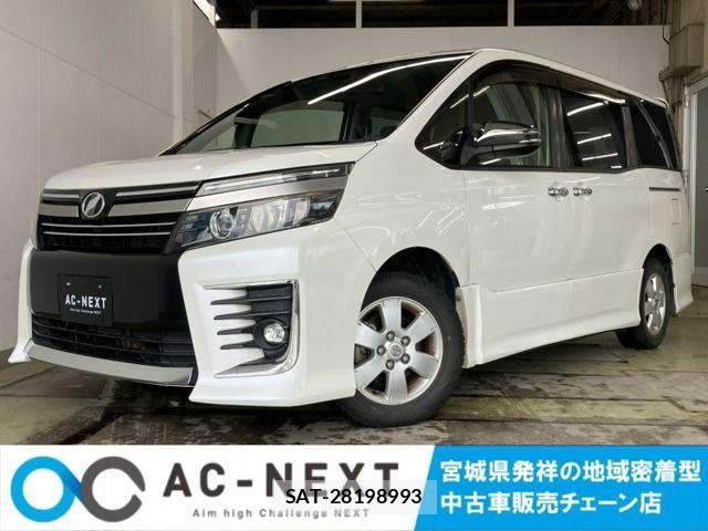 Toyota VOXY 2017-03 8882885-0