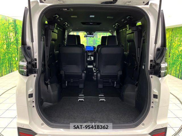 Toyota VOXY 2024-05 8882866-10