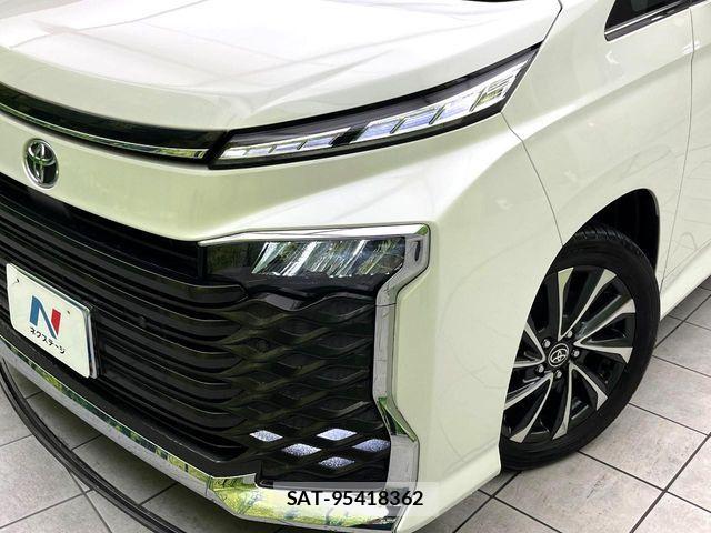 Toyota VOXY 2024-05 8882866-12