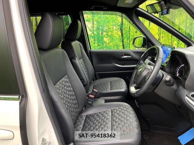 Toyota VOXY 2024-05 8882866-7