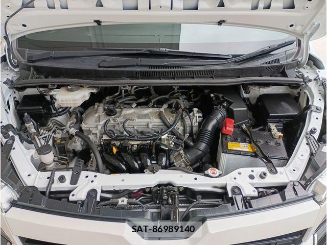 Toyota VOXY 2021-05 8882875-18