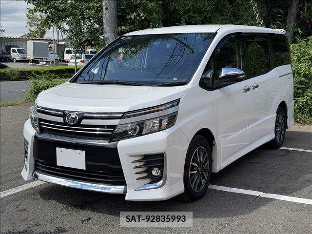 Toyota VOXY 2017-06 8882887-21