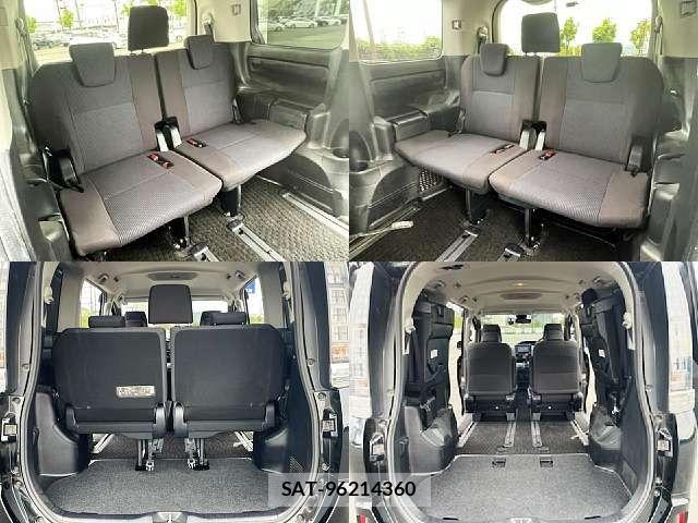 Toyota VOXY 2017-02 8882896-4