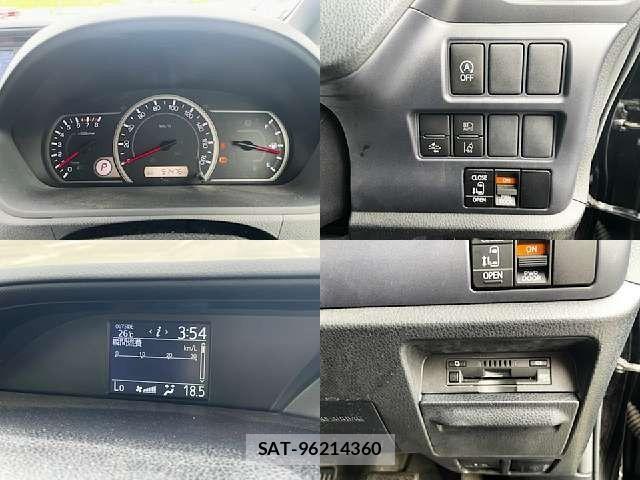 Toyota VOXY 2017-02 8882896-5