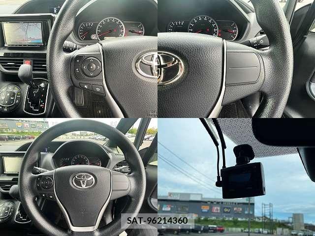 Toyota VOXY 2017-02 8882896-7