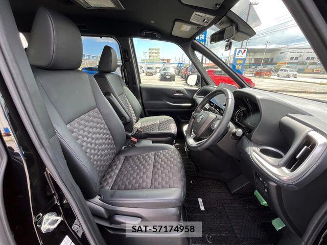 Toyota VOXY 2024-01 8882865-8
