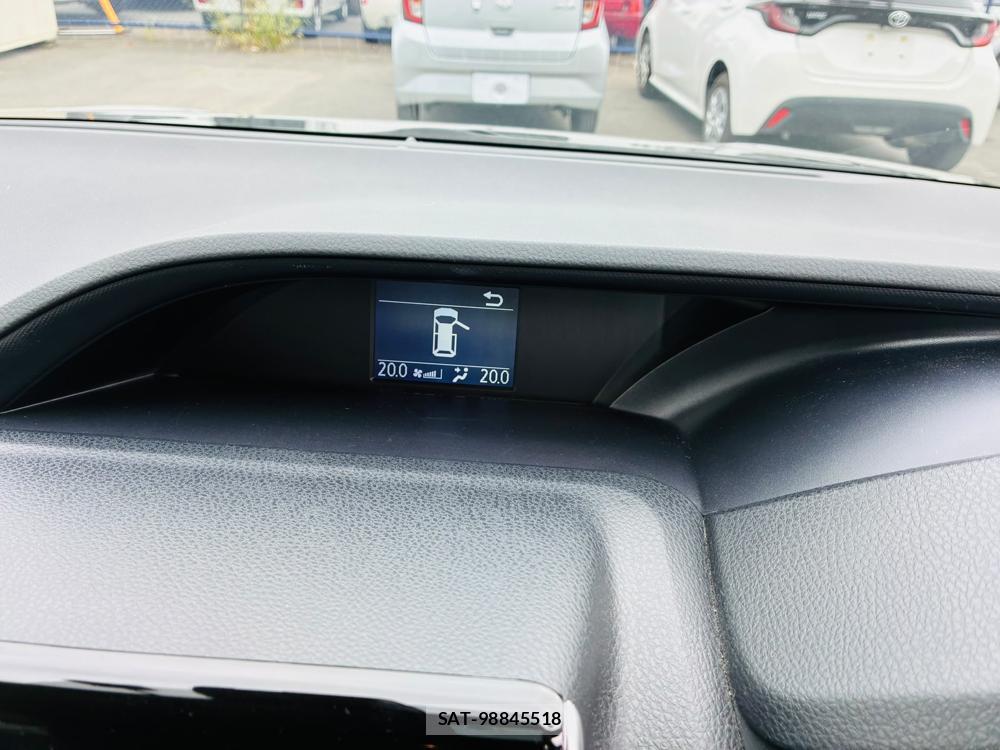 Toyota VOXY 2019-09 8865169-18