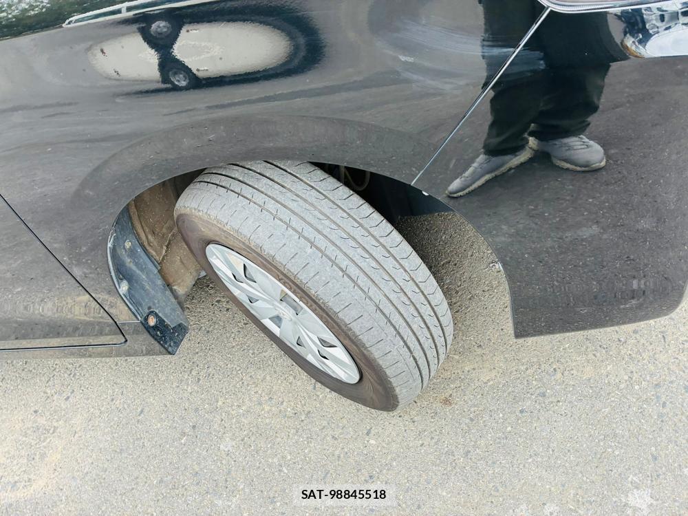Toyota VOXY 2019-09 8865169-30