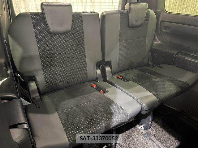 Toyota VOXY 2020-12 8884577-10