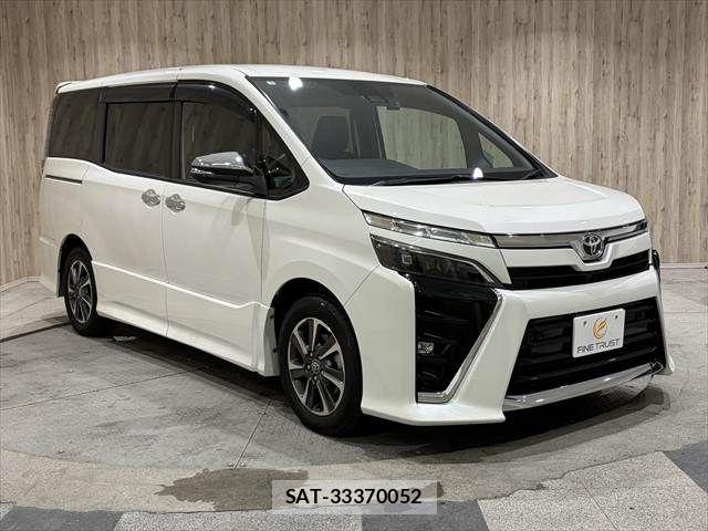 Toyota VOXY 2020-12 8884577-17