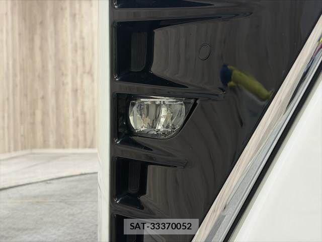 Toyota VOXY 2020-12 8884577-25