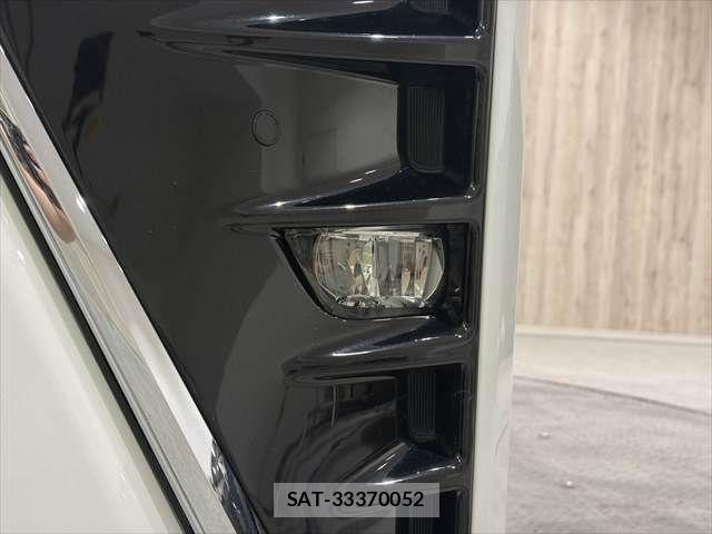 Toyota VOXY 2020-12 8884577-26