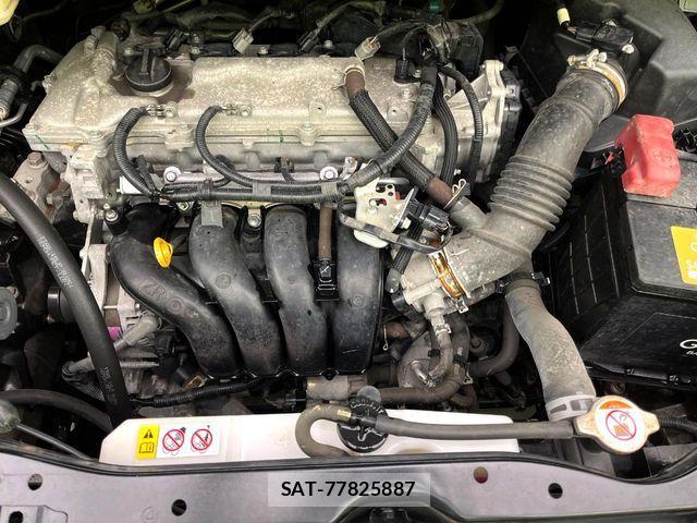 Toyota VOXY 2017-10 8884575-17