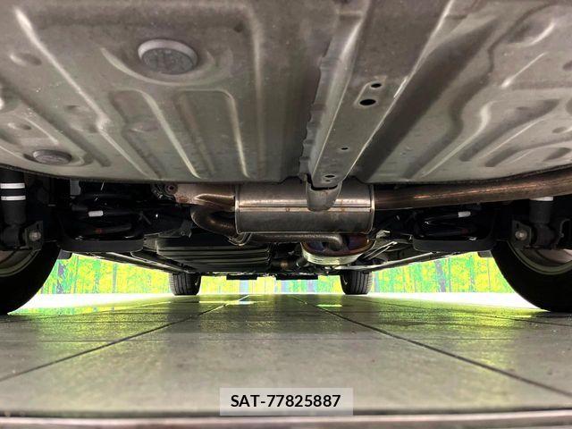 Toyota VOXY 2017-10 8884575-18