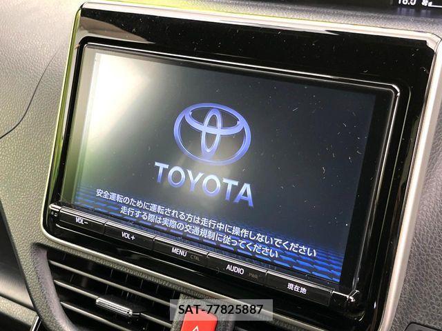 Toyota VOXY 2017-10 8884575-2