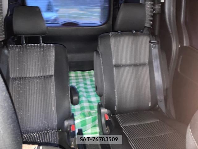 Toyota VOXY 2020-09 8884576-13