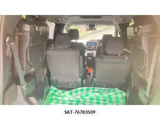 Toyota VOXY 2020-09 8884576-16