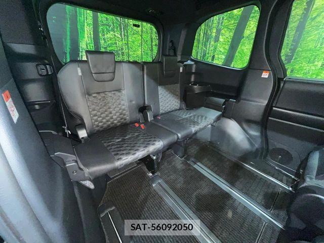 Toyota VOXY 2024-08 8884570-10