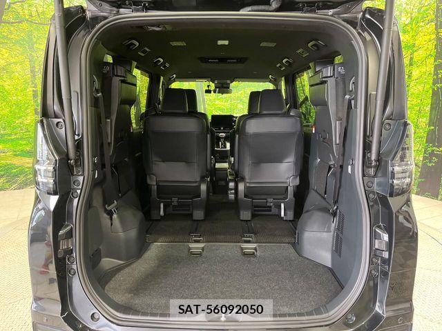 Toyota VOXY 2024-08 8884570-11