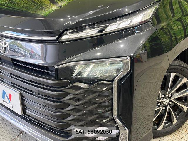 Toyota VOXY 2024-08 8884570-13