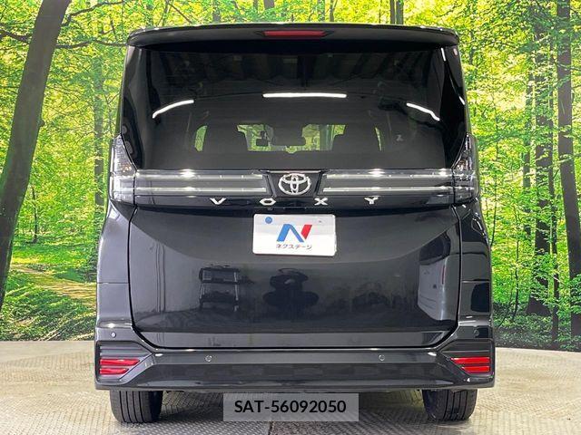 Toyota VOXY 2024-08 8884570-16