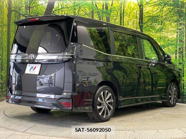 Toyota VOXY 2024-08 8884570-17