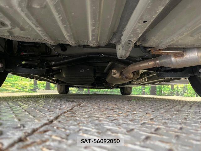 Toyota VOXY 2024-08 8884570-19