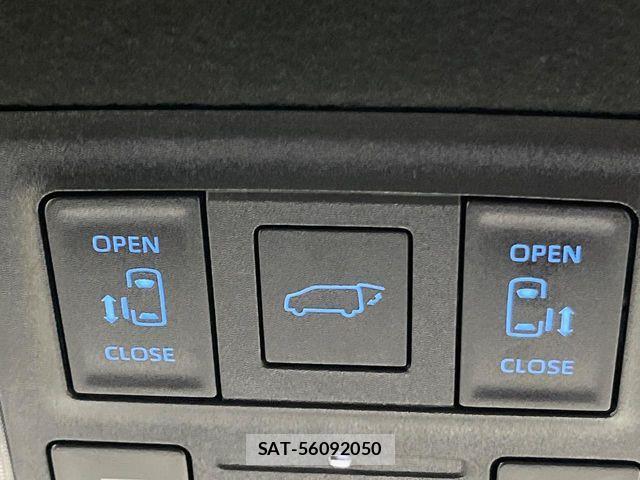 Toyota VOXY 2024-08 8884570-4