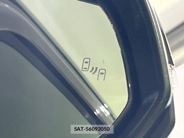 Toyota VOXY 2024-08 8884570-5