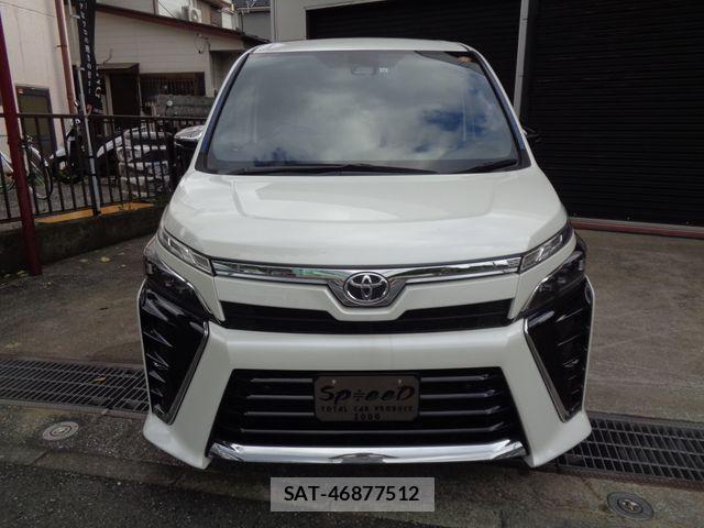 Toyota VOXY 2021-11 8884574-1