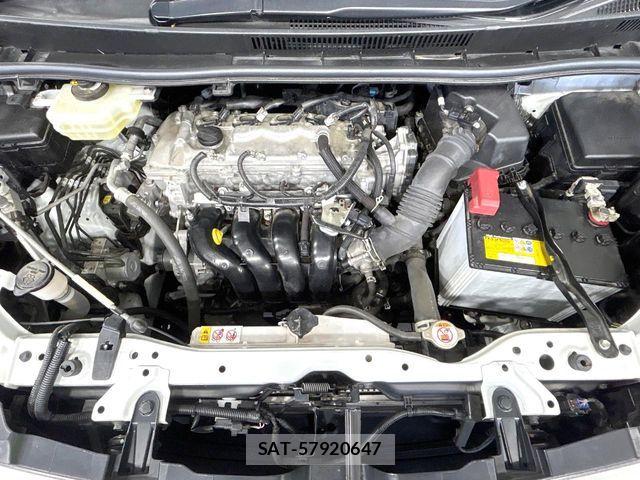 Toyota VOXY 2021-12 8884572-19