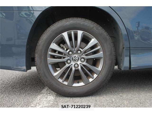 Toyota VOXY 2023-08 8884573-20