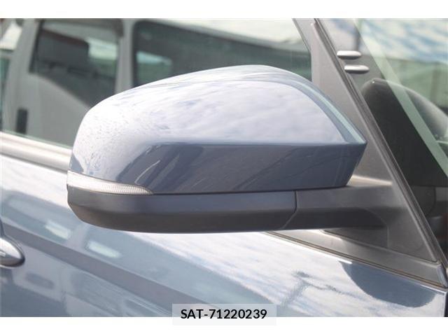 Toyota VOXY 2023-08 8884573-29